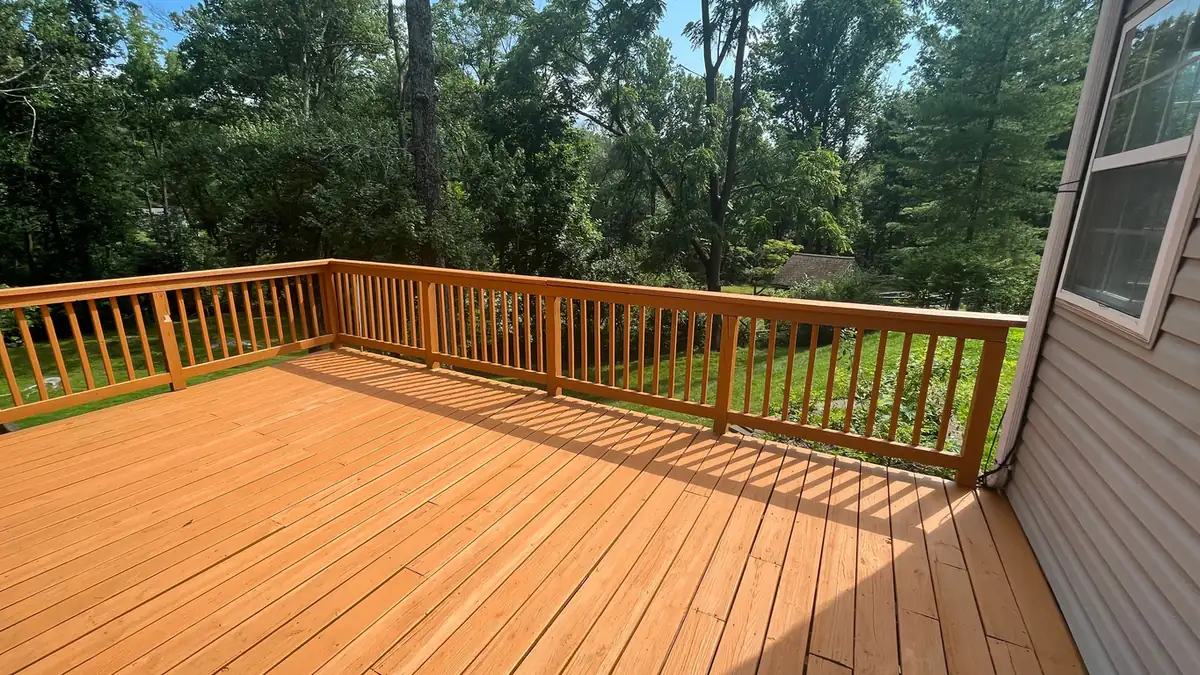 Custom deck construction in Lincoln, NE