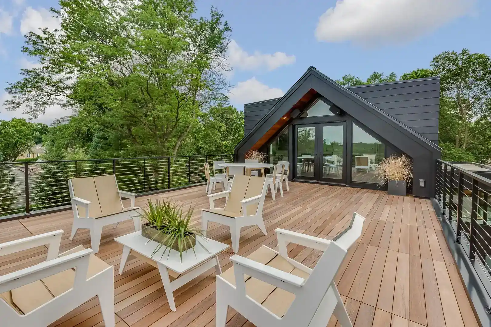 Deck building and remodeling services in Lincoln, NE